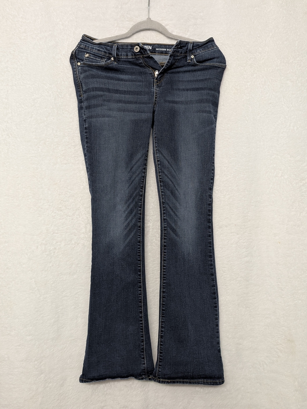 Modern Bootcut Women's Jeans in Dark Blue - Unbranded